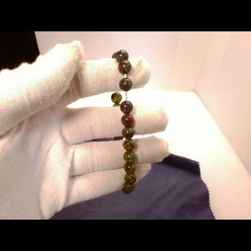 Dragon Bloodstone Bracelet Handmade Stretch Cord Green Red Polished Beads‎ EX!
